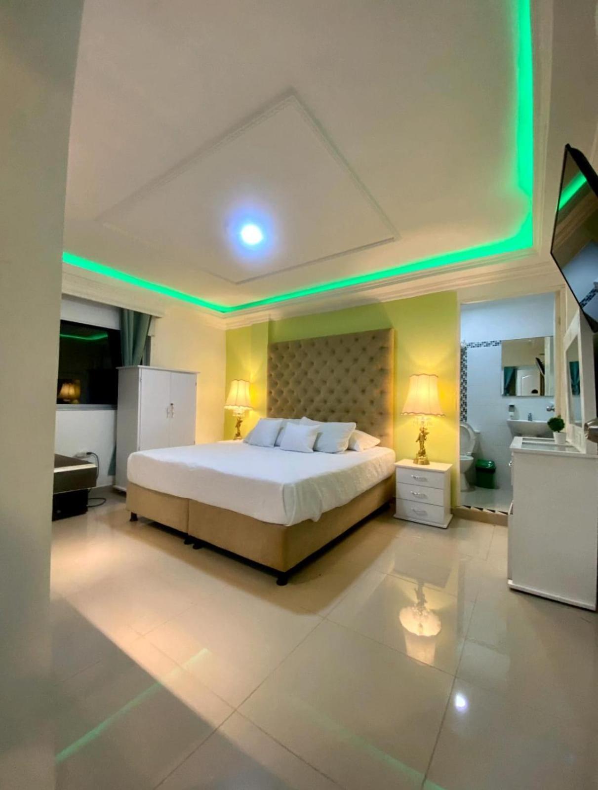 Hotel West California Puerto Espejo Dış mekan fotoğraf